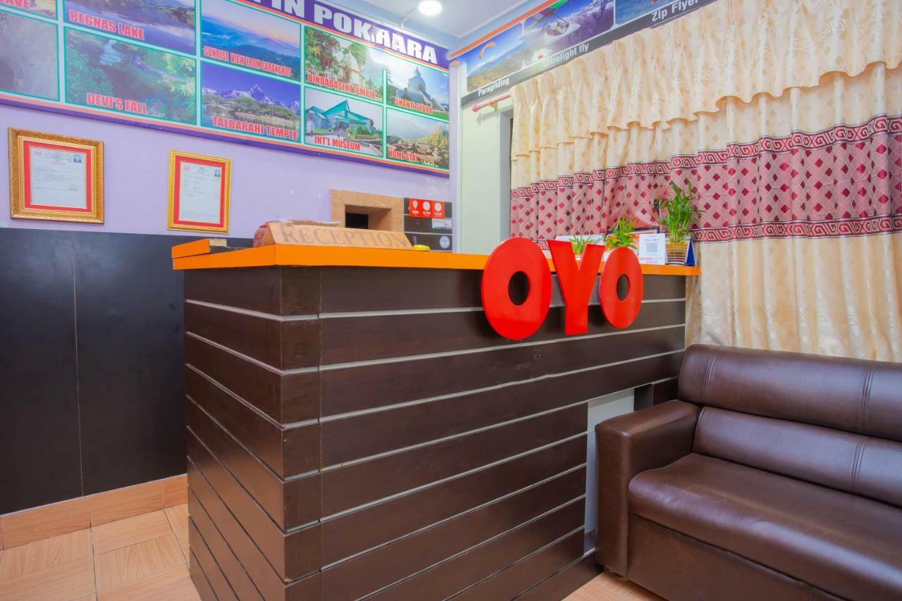 Oyo 575 Api Suites Покхара Экстерьер фото